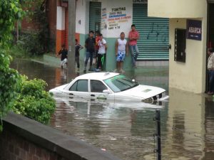 Inundación-lluvia-Uruapan