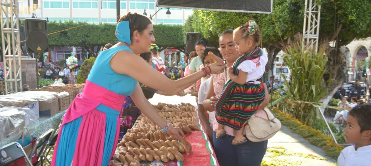 Promueven tradiciones en Sahuayo - Quadratín Michoacán