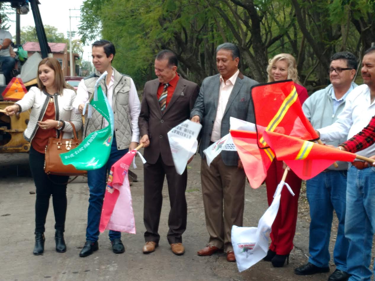 Invierten 6 mdp en reparación de calle en Jiquilpan - Quadratín Michoacán