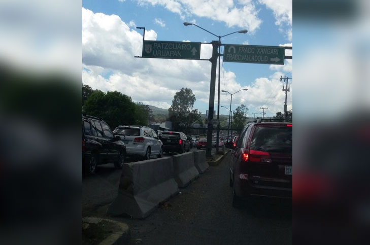 Provoca retén de control policial carga vial en salida a Pátzcuaro - Quadratín Michoacán