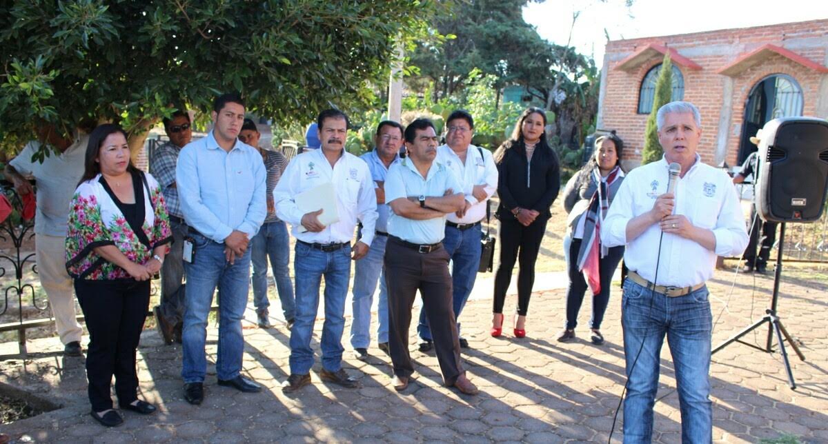 Preparan terreno en Sahuayo para edificación de telesecundaria - Quadratín Michoacán