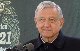 amlo ríe Morelia
