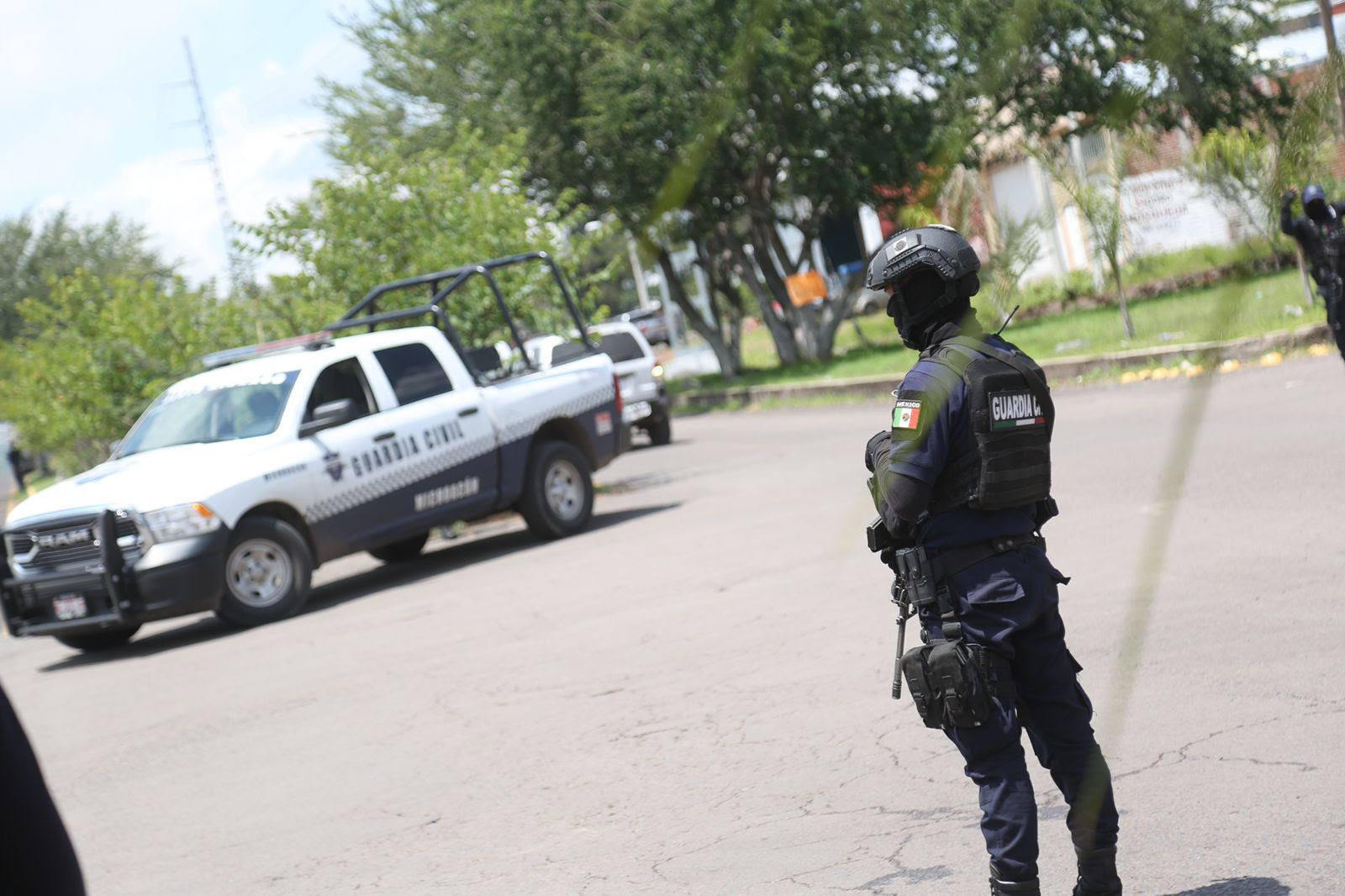 Detiene SSP a 2 hombres con mandatos judiciales vigentes - Vimarsana News