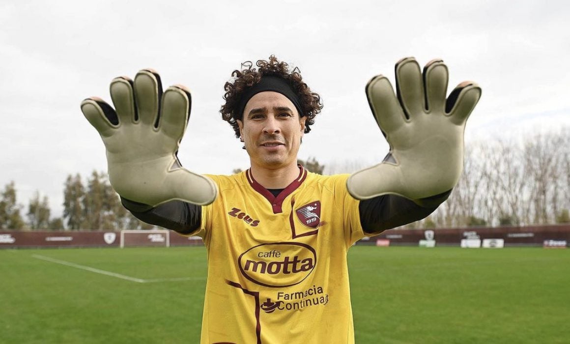 Tiene Memo Ochoa su primer entrenamiento con el Salernitana