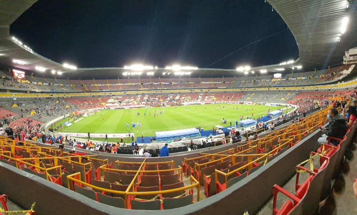 Castigan al Atlas y Leones Negros por cancha del Jalisco - Quadratín ...