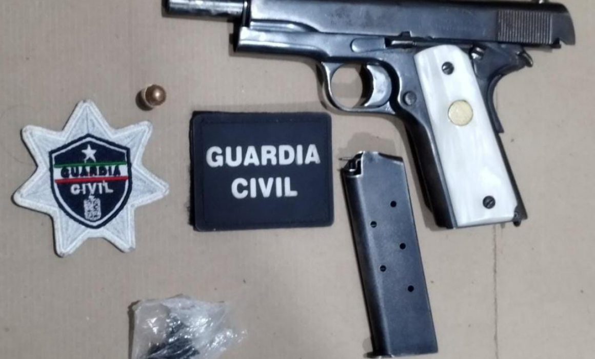 Detienen a 2 hombres con una arma de fuego y droga en Salvador ...