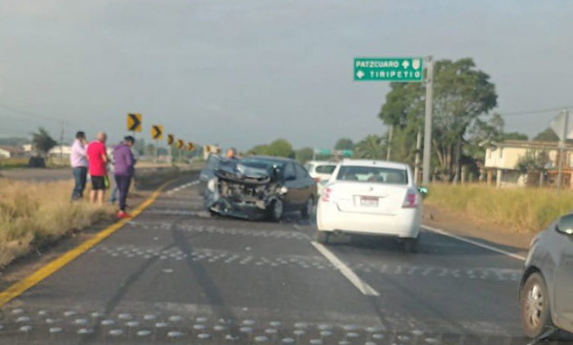 Choca contra muro de contención en la Morelia-Pátzcuaro - Quadratín ...