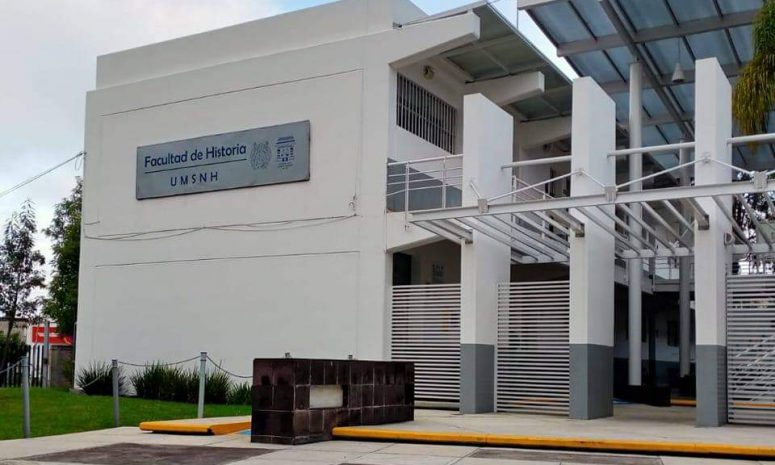 Roban equipo de cómputo en Facultad de Historia de la UMSNH 