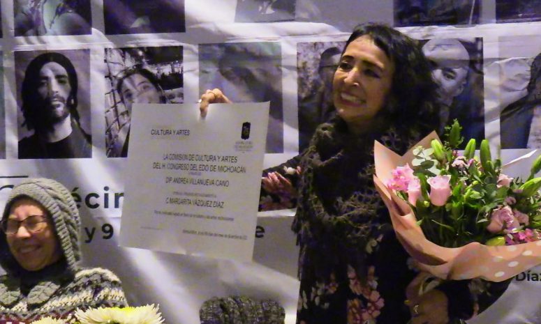 Con homenaje, se reúnen por 40 años de poesía de Margarita Vázquez Díaz