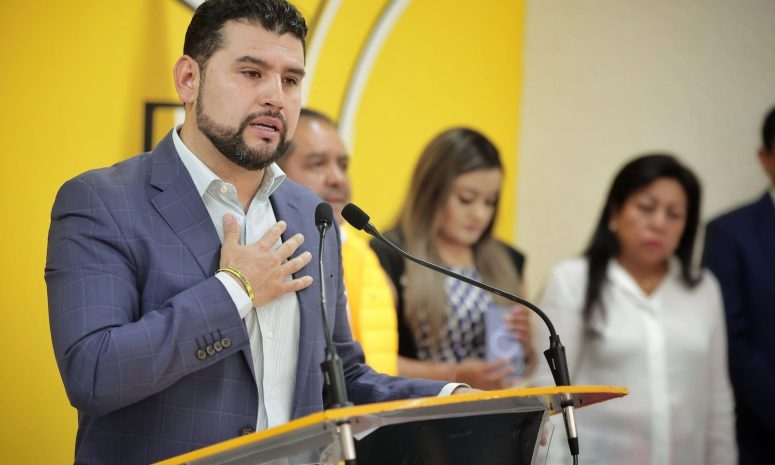 Pide Octavio Ocampo licencia indefinida para reforzar al PRD en Michoacán