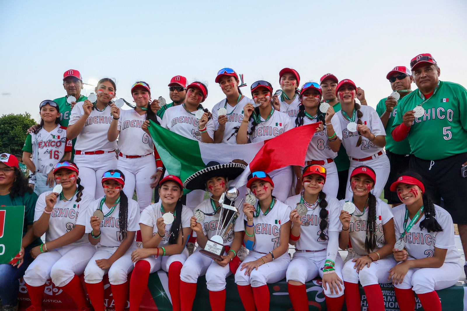 Plata para México en el Campeonato Panamericano de Softbol Femenil Sub ...