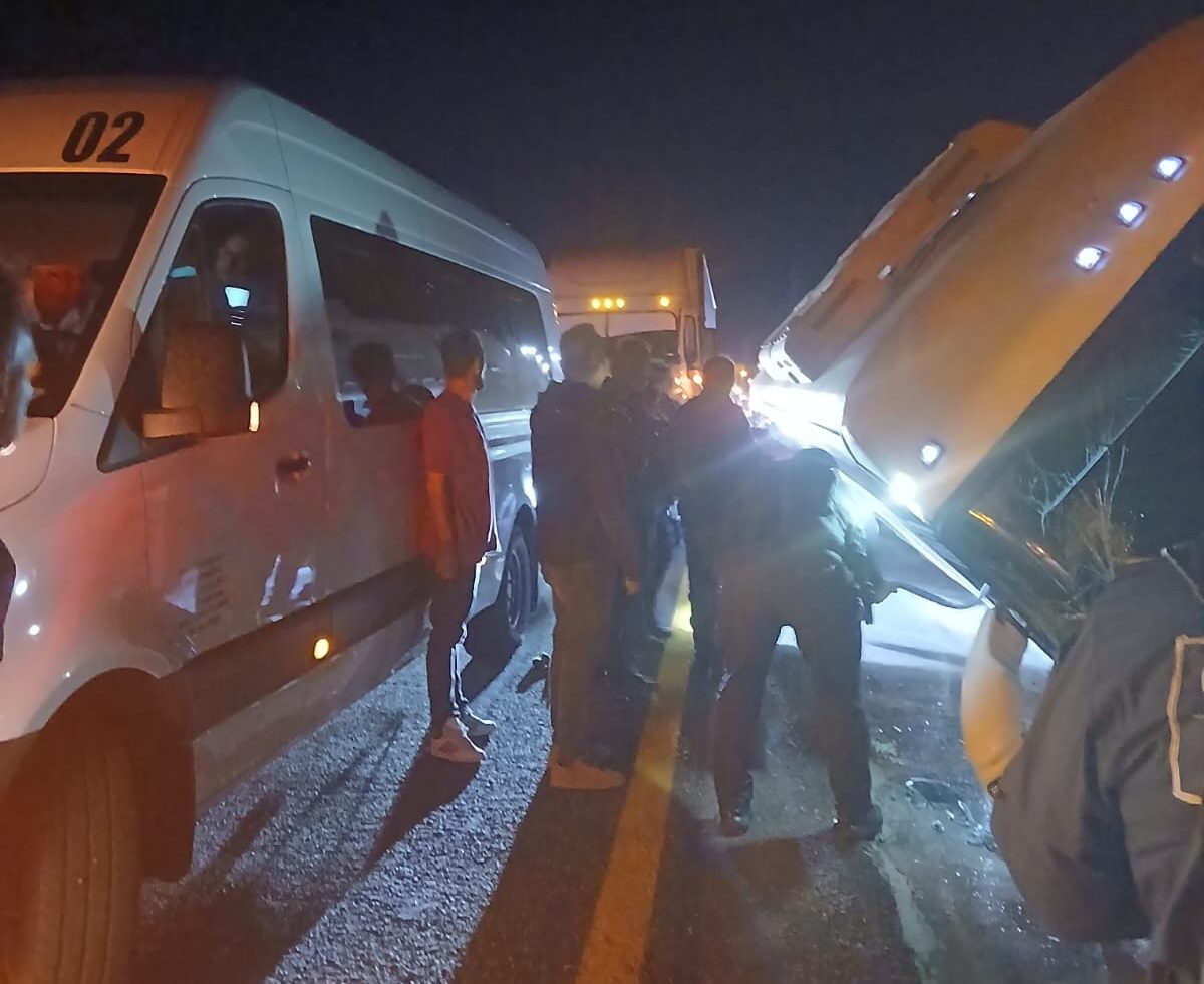 Accidente de autobús en Maravatío deja al menos 10 personas heridas ...