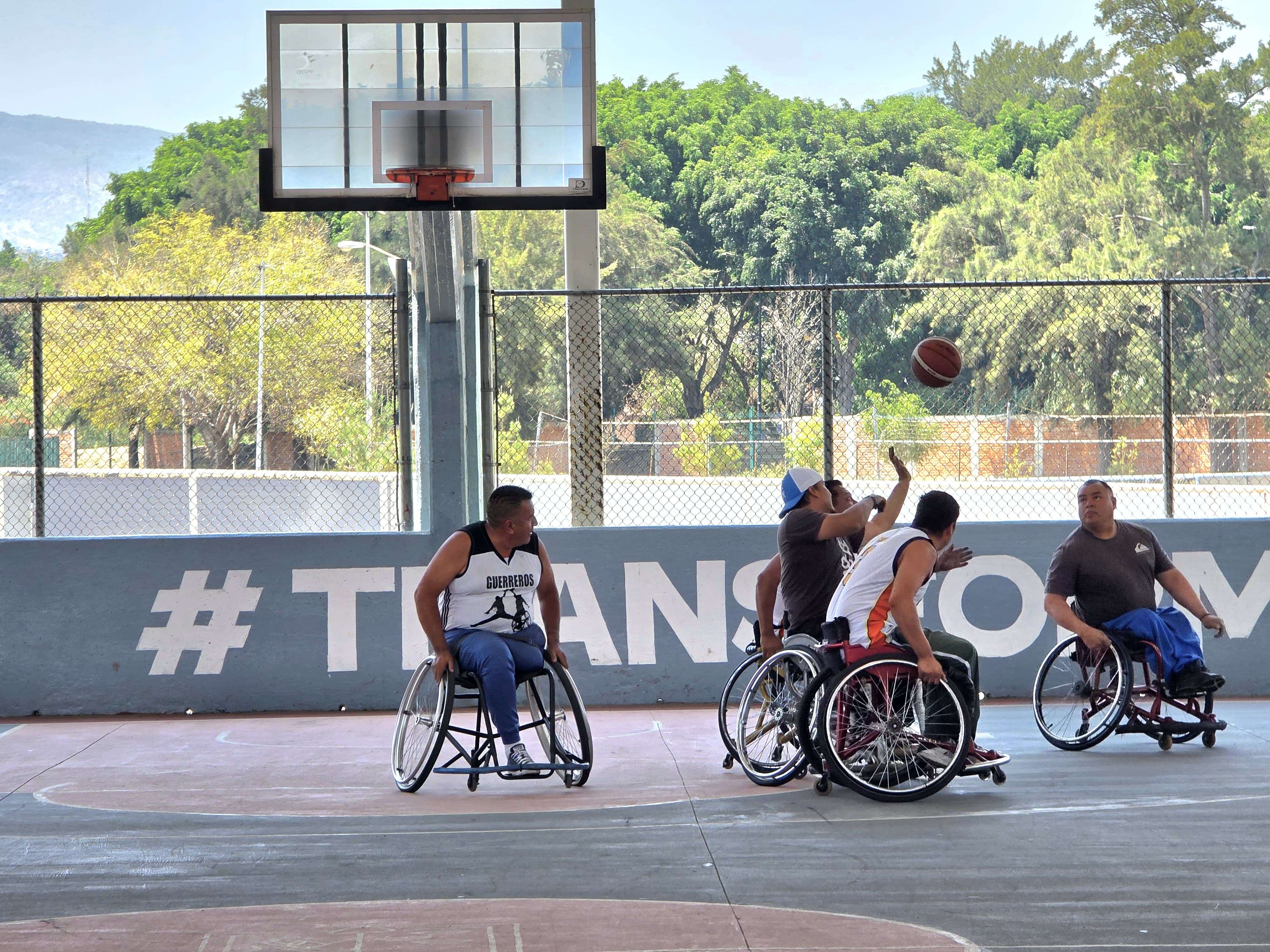 Lucha Guerreros de Michoacán por sobrevivir en el básquetbol ...