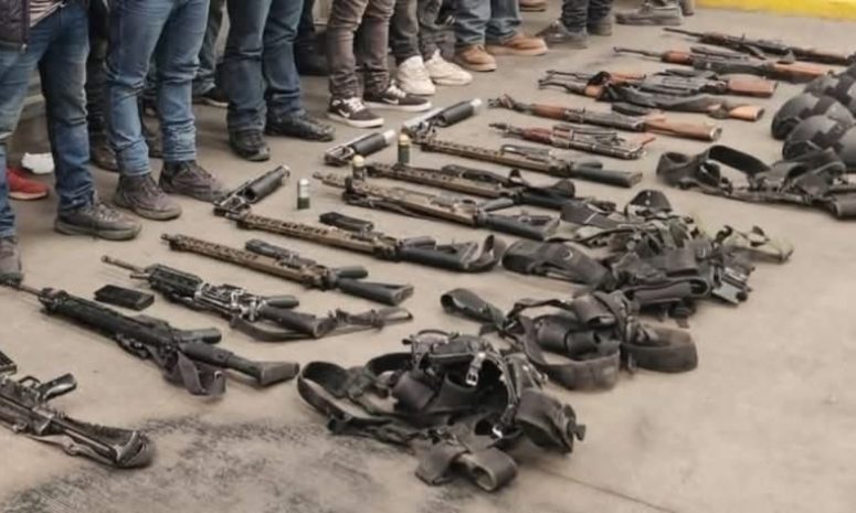 Procesan a 17 detenidos con armas en Zinapécuaro