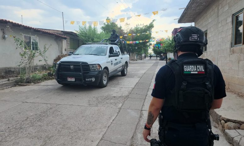 Hallan 2 cadáveres tras operativo en Los Olivos, Tuzantla
