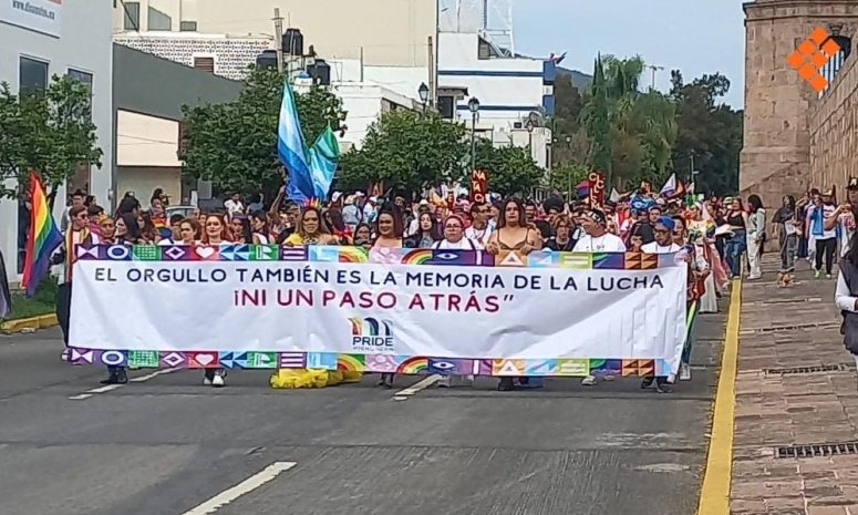 Más de 4 mil personas participan en marcha Pride en Morelia