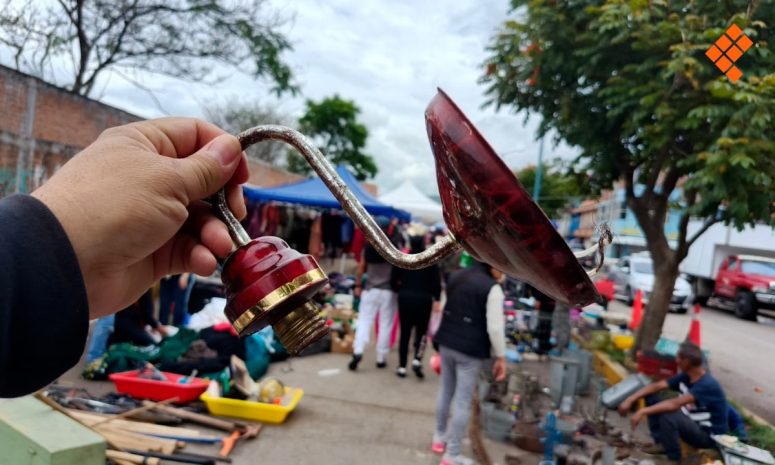 Los sábados son también son días de chacharear en la Pedregal