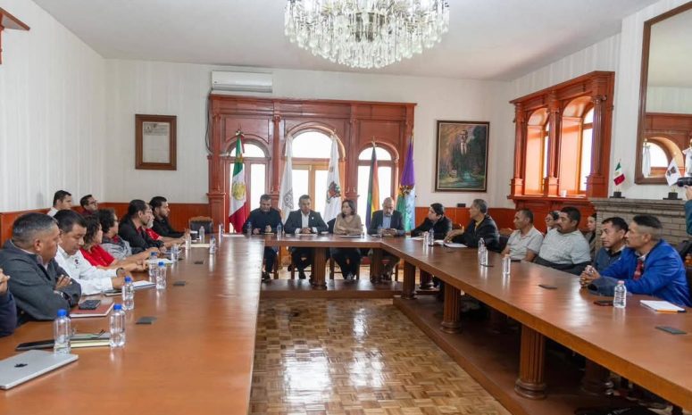 Tras reunión, validan permanencia de modalidad semiescolarizada en UIIM