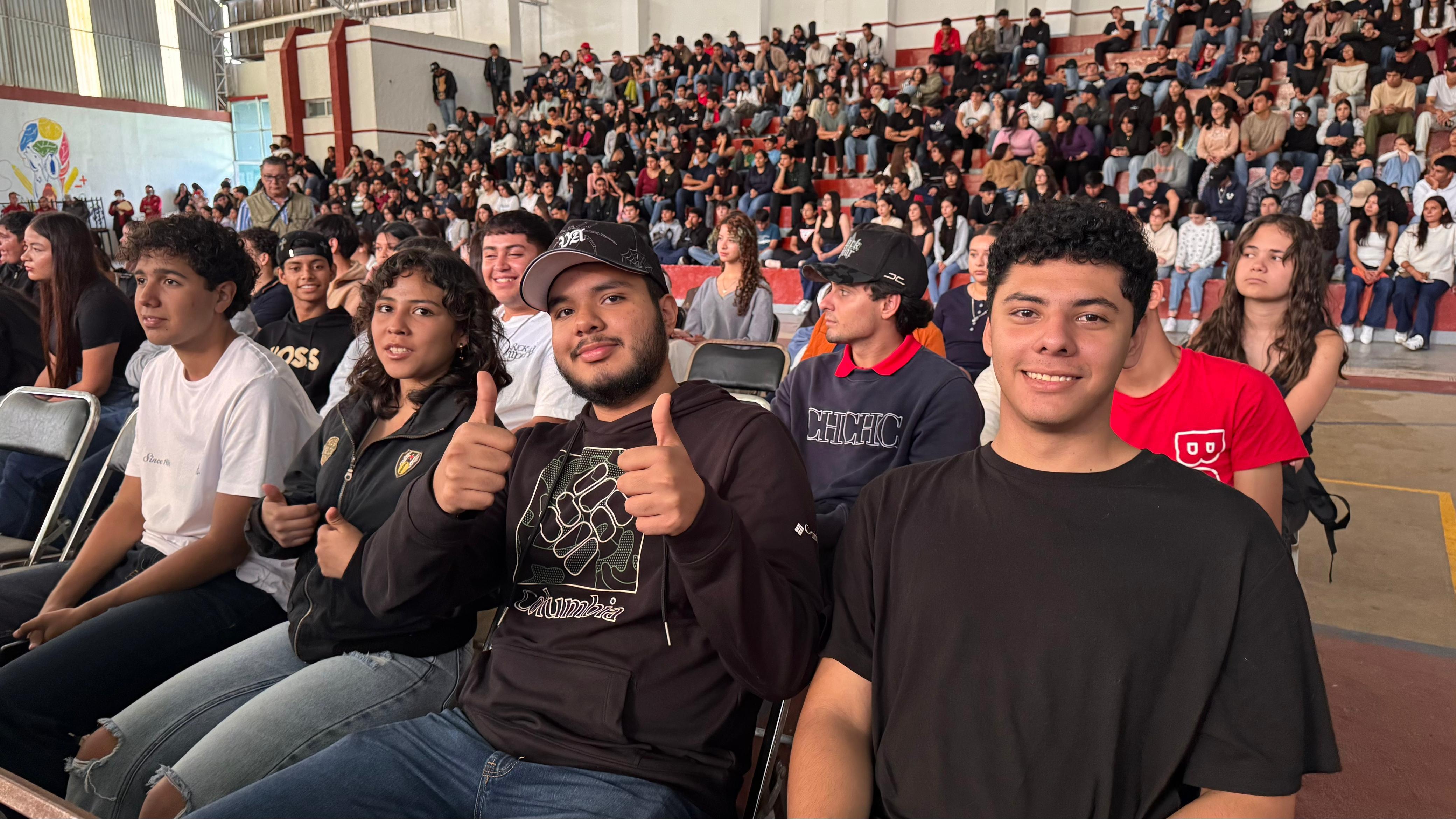 Más de 311 mil estudiantes de prepa y universidad en las aulas ...