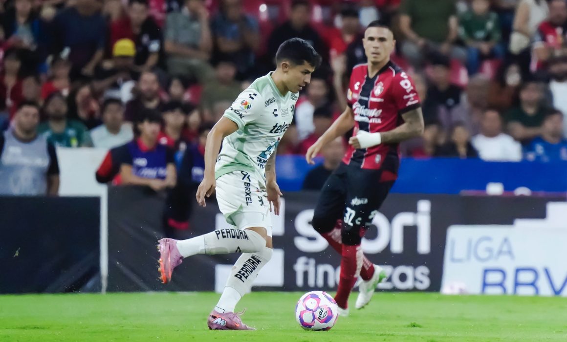 Se desmorona León en el Jalisco: cae 2-0 ante Atlas - Quadratín Michoacán