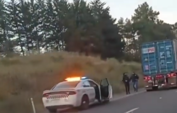 Choque de tractocamión y carro en la Siglo 21 deja un muerto ...