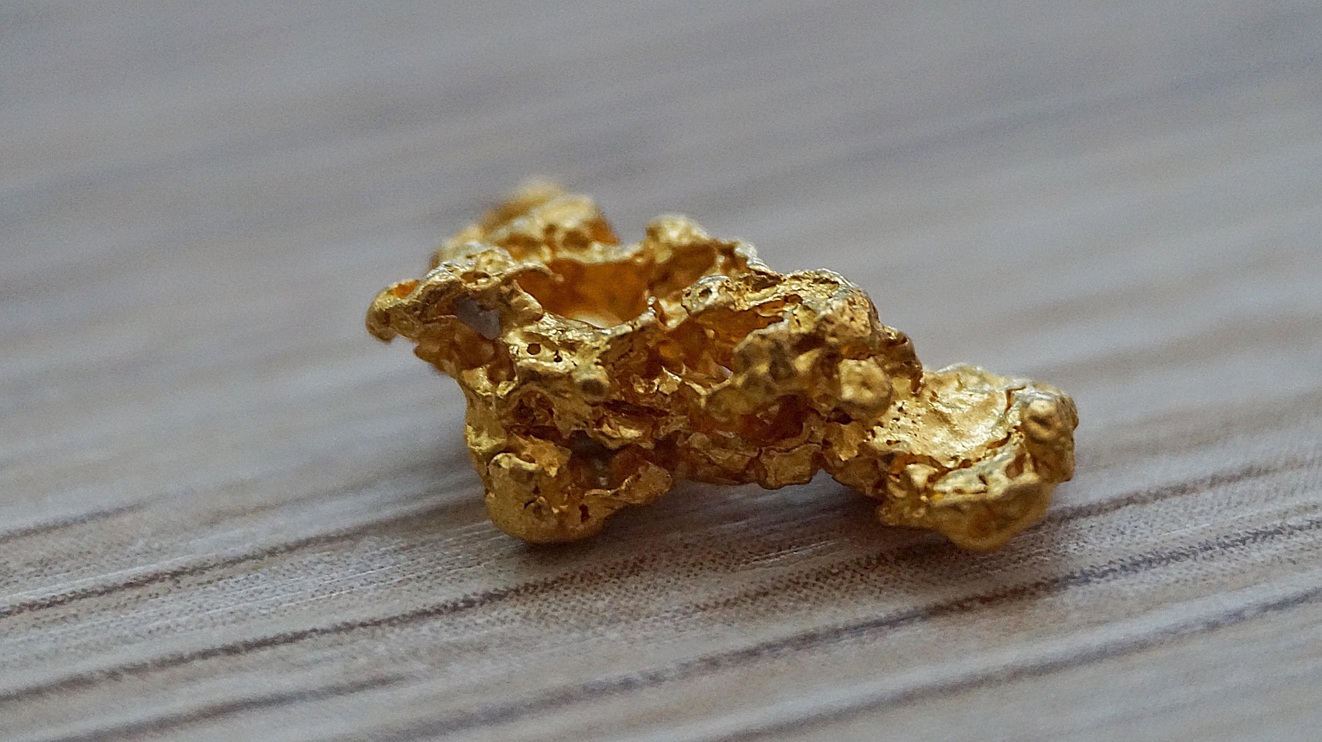 Supera el oro los 5 mil dólares por onza por primera vez en la historia ...