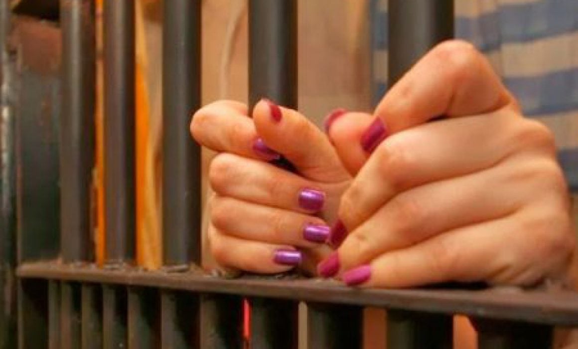 Cae mujer por presuntamente extorsionar a la amante de su esposo en NL ...
