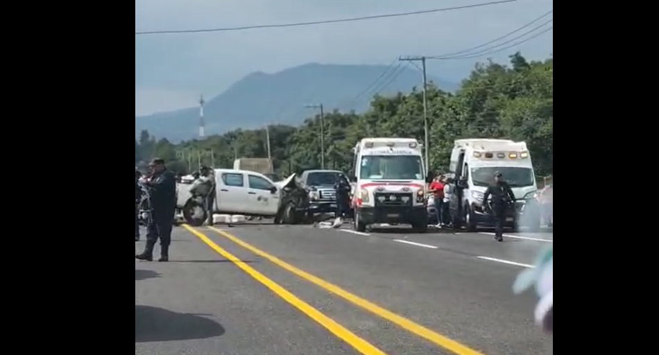 Deja accidente vial un muerto y 2 heridos en la Uruapan-Carapan ...