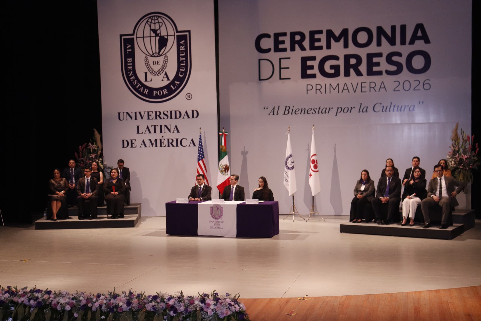 Despide Unla a 444 estudiantes en su graduación primavera 2026 ...