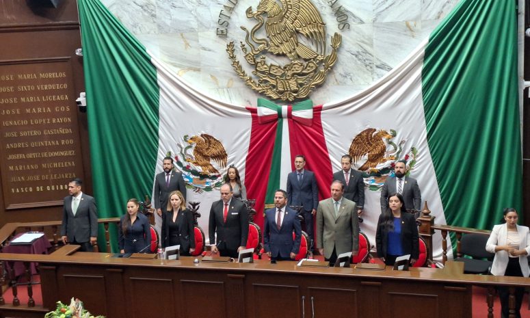 Entre reclamos y ausencias arranca Congreso tercer año legislativo