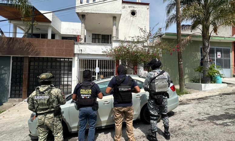 FGE asegura más de 2 mil 900 dosis de droga y detiene a 7 en Morelia