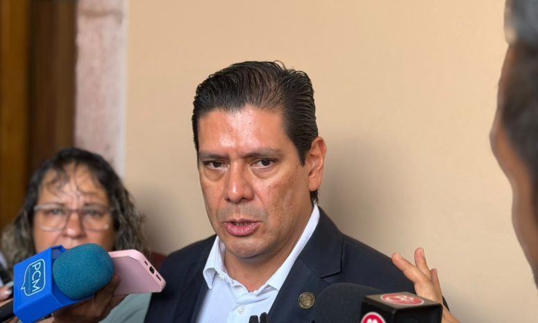Desechan amparo de Nodal contra ley Cazzu en Michoacán