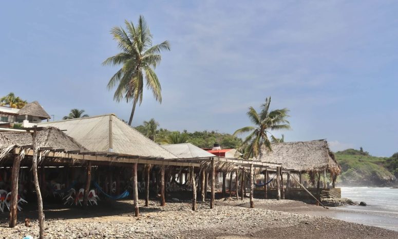 Playa Azul, la zona más afectada por el huracán Polo: Sectur