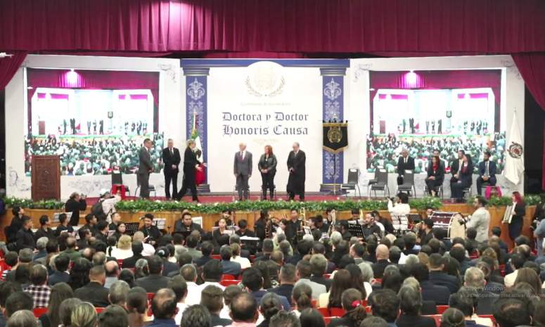 Honra UMSNH tres trayectorias con grados Doctora y Doctor Honoris Causa