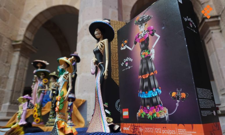¡De Capula para el mundo!, inmortalizan la Catrina en el universo Lego
