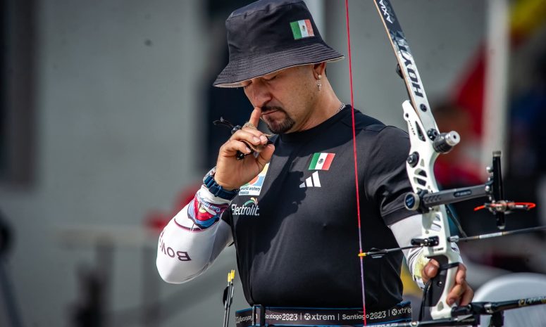 Conquista oro y bronce el michoacano Samuel Molina en Chile