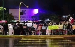 manifestación imms uruapan