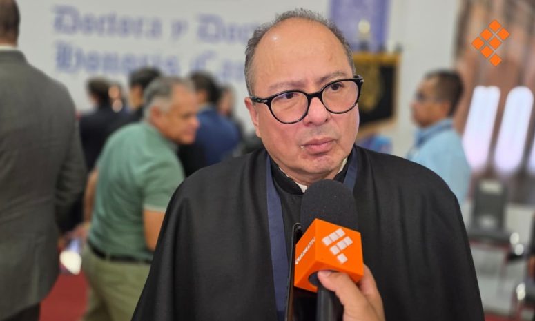 Con apoyo de Unesco, difundirá Ernesto Villanueva su Réplica del poder